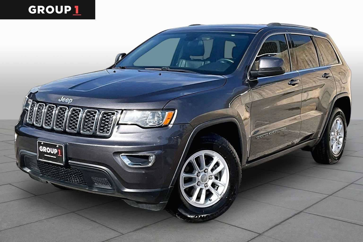 Used 2020 Jeep Grand Cherokee Laredo RWD image 1