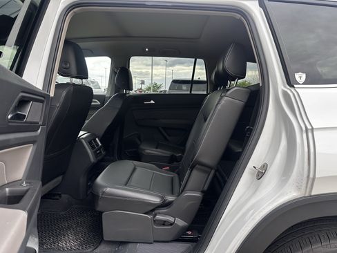 Used 2023 Volkswagen Atlas SEL AWD/4WD image 8