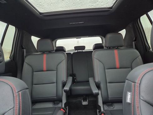 Used 2024 Chevrolet Traverse RS w/ LPO, Floor Liner Package AWD/4WD image 37
