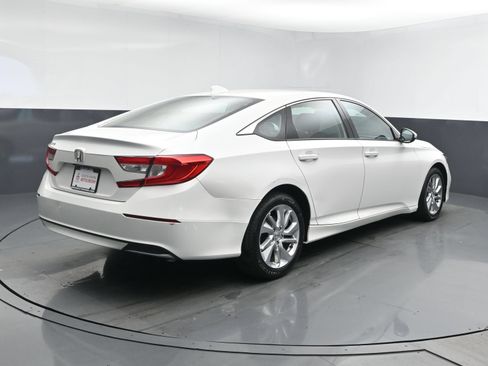 Used 2018 Honda Accord LX image 18
