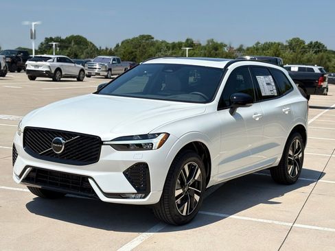 New 2026 Volvo XC60 B5 Core w/ Protection Package Premier AWD/4WD image 3