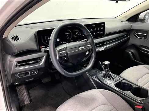 Used 2025 Kia K4 EX FWD image 16