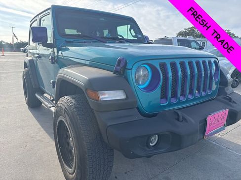Used 2020 Jeep Wrangler Sport image 7