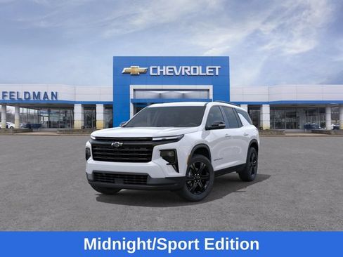 New 2027 Chevrolet Traverse LT w/ Midnight/Sport Edition AWD/4WD image 9