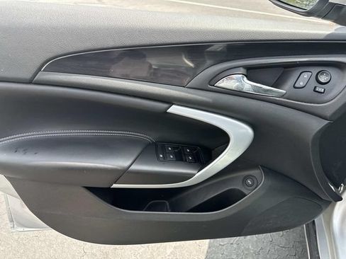 Used 2016 Buick Regal FWD image 17