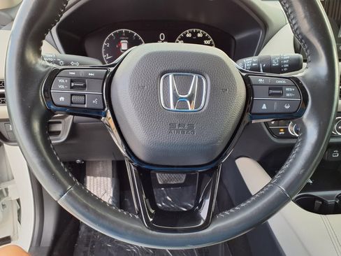 Used 2023 Honda HR-V EX-L image 16