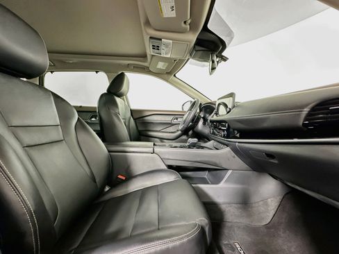 Used 2023 Nissan Rogue SL w/ SL Premium Package FWD image 33