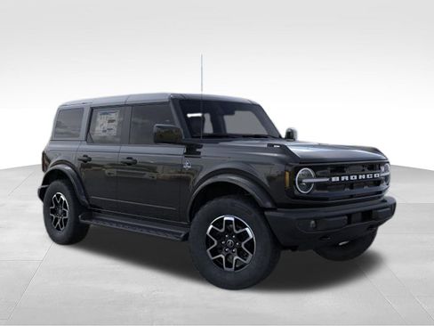 New 2026 Ford Bronco Outer Banks AWD/4WD image 7