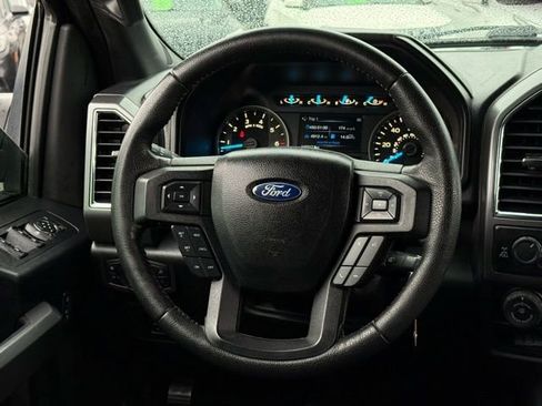 Used 2016 Ford F150 XLT w/ Equipment Group 302A Luxury image 7