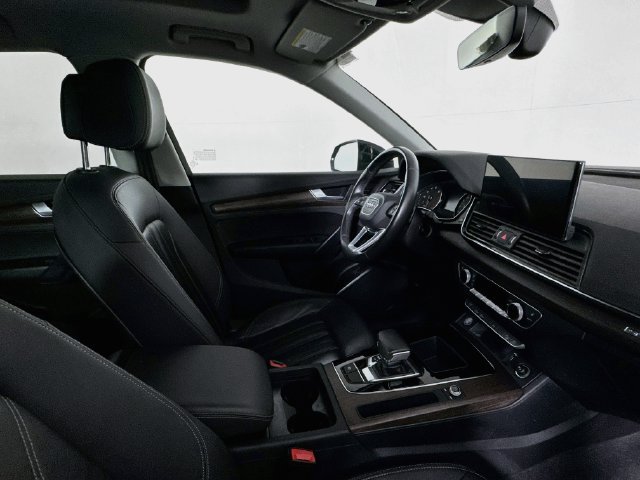 Used 2023 Audi Q5 2.0T Premium w/ Convenience Package AWD/4WD image 26