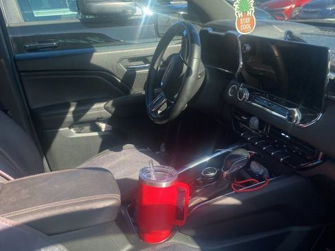 Used 2023 GMC Canyon Elevation image 7