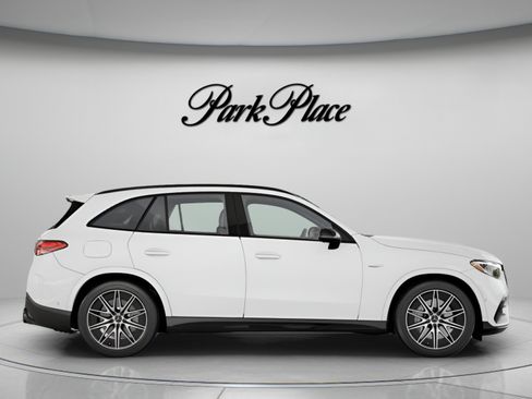 Used 2026 Mercedes-Benz GLC 43 AMG 4MATIC image 26
