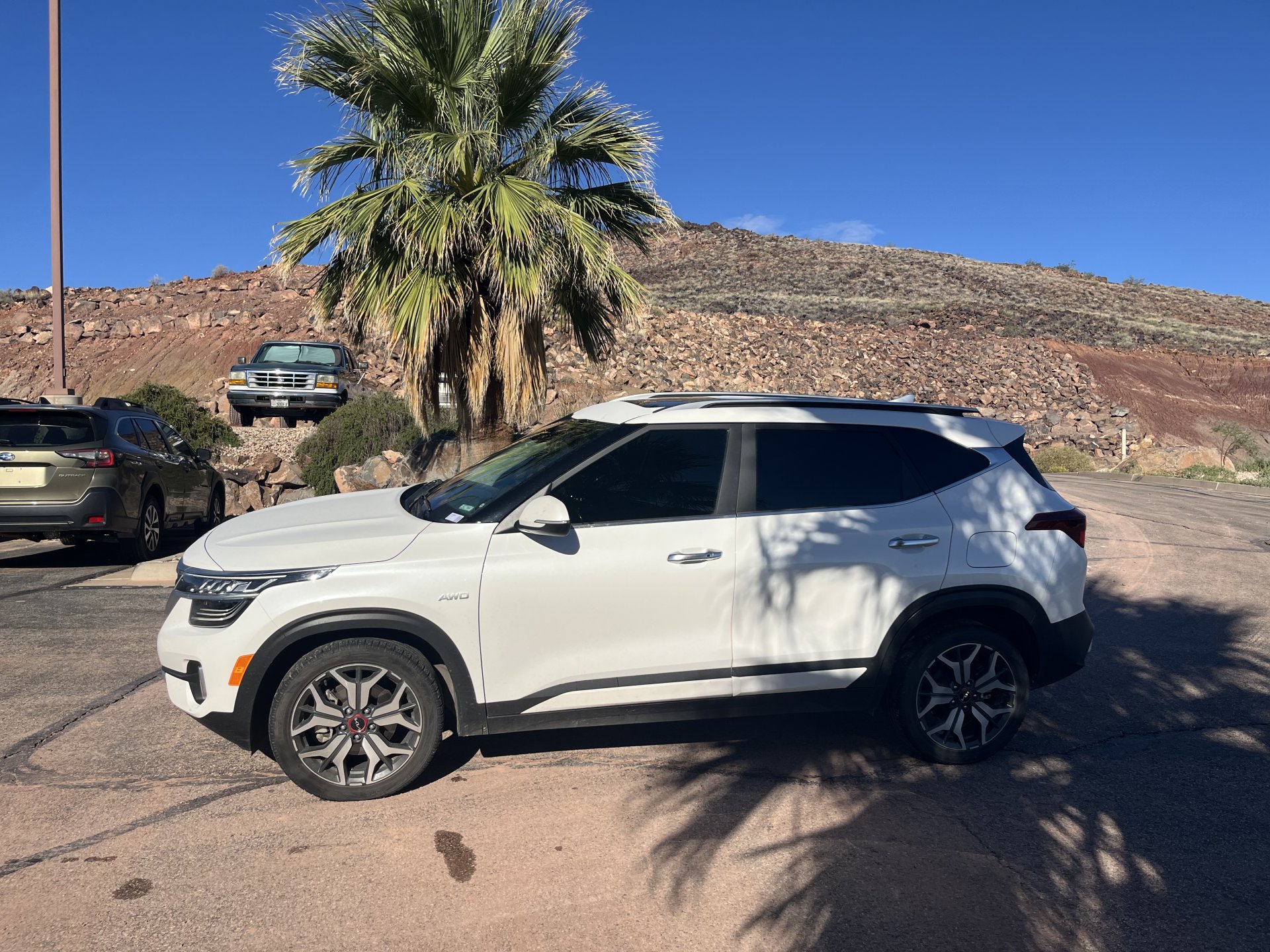 Used 2022 Kia Seltos SX w/ Sunroof Package AWD/4WD image 9