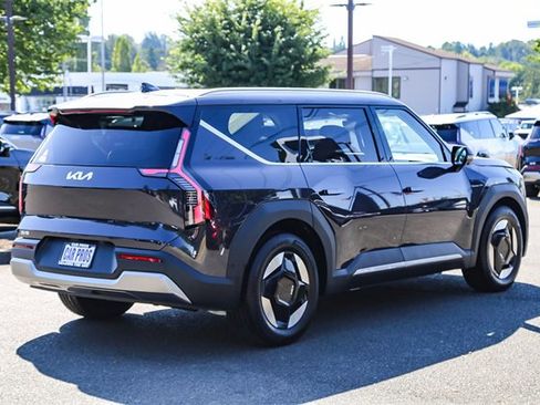 New 2026 Kia EV9 Wind image 9