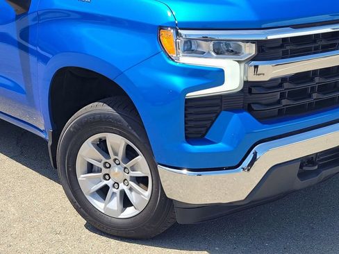Used 2025 Chevrolet Silverado 1500 LT AWD/4WD image 9