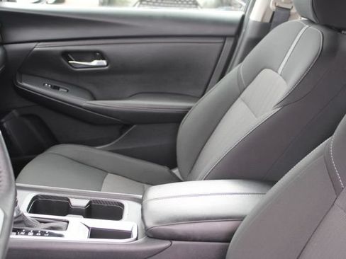 Used 2025 Nissan Sentra SV w/ All-Weather Package FWD image 29