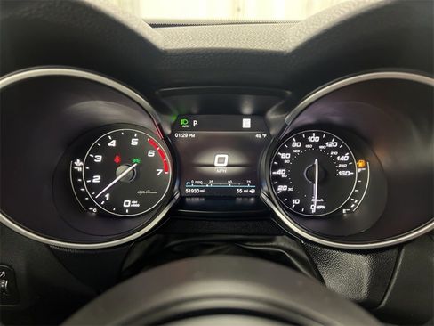 Used 2022 Alfa Romeo Stelvio Veloce image 9