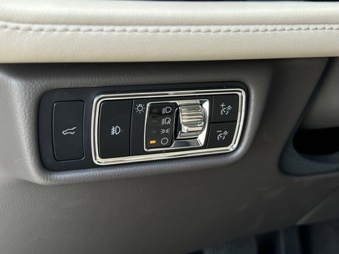Certified 2023 Lincoln Aviator Reserve w/ Equipment Group 201A RWD image 15