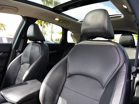 Used 2025 INFINITI QX50 Luxe image 23