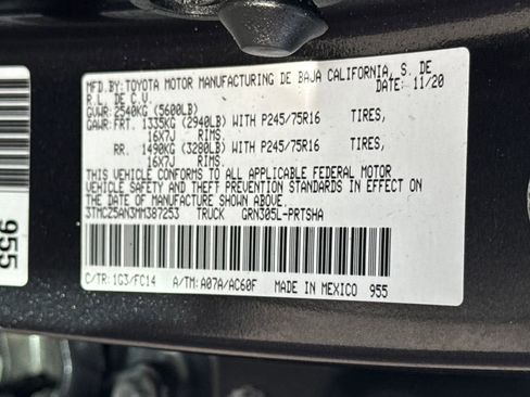 Used 2021 Toyota Tacoma SR5 image 43