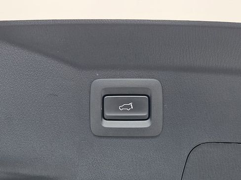 Certified 2023 MAZDA CX-9 Touring image 9