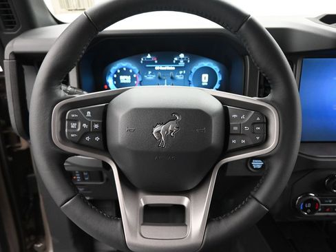 New 2025 Ford Bronco Badlands image 10