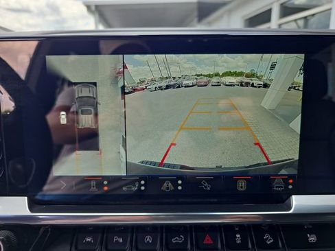 Certified 2025 Chevrolet Silverado 1500 High Country w/ Midnight Edition AWD/4WD image 21