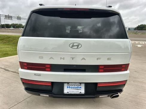 Used 2024 Hyundai Santa Fe SEL FWD image 6