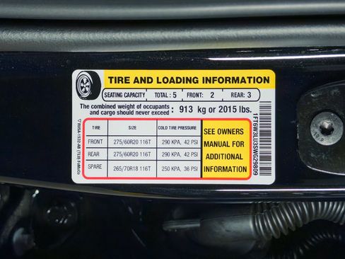 Used 2025 Ford F150 Lightning Flash AWD/4WD image 32