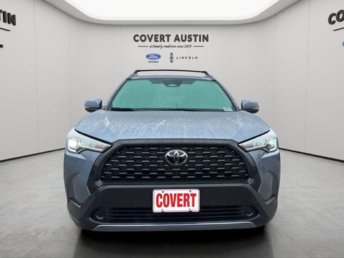 Used 2024 Toyota Corolla Cross LE w/ Moonroof Package AWD/4WD image 8