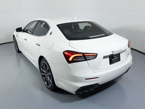 Used 2023 Maserati Ghibli Modena image 8
