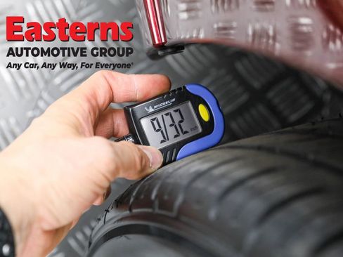 Used 2023 Chrysler 300 S image 27