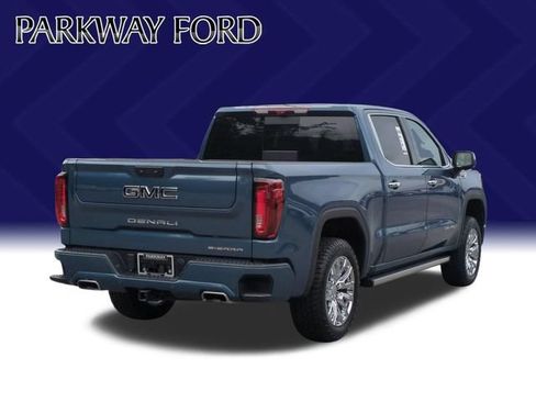 Used 2024 GMC Sierra 1500 Denali AWD/4WD image 5