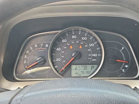 Used 2015 Toyota RAV4 LE FWD image 12