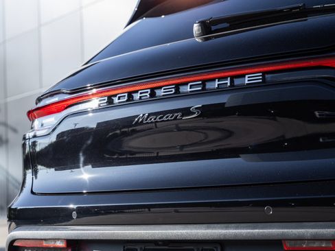 Certified 2026 Porsche Macan S AWD/4WD image 15