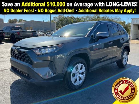 Used 2020 Toyota RAV4 LE image 1