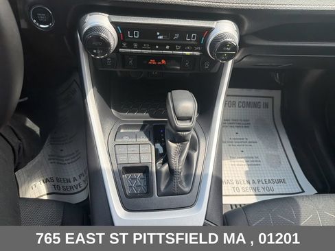 Used 2025 Toyota RAV4 XLE w/ Convenience Package AWD/4WD image 25