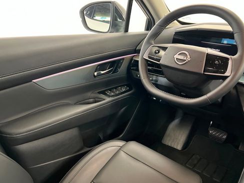 Used 2025 Nissan Murano SL AWD/4WD image 11