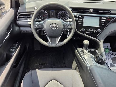 Used 2019 Toyota Camry LE FWD image 8