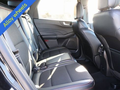 Certified 2025 Ford Escape ST-Line AWD/4WD image 13