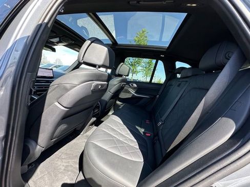 Used 2024 BMW X5 xDrive40i w/ Premium Package AWD/4WD image 12