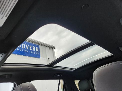 Used 2025 Chevrolet Equinox LT w/ Safety and Technology Package image 18