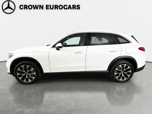 Used 2026 Mercedes-Benz GLC 350e 4MATIC image 4