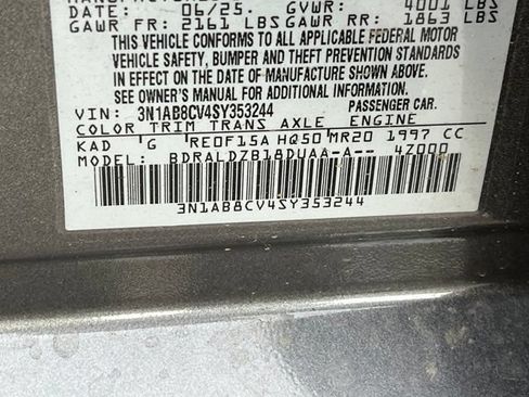 Used 2025 Nissan Sentra SV w/ All-Weather Package FWD image 33