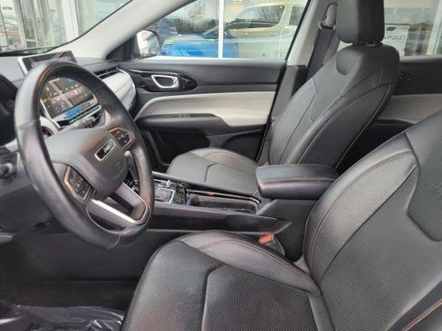 Used 2022 Jeep Compass Limited w/ Elite Group image 9