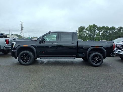 New 2026 GMC Sierra 2500 AT4 w/ Max Trailering Package AWD/4WD image 4