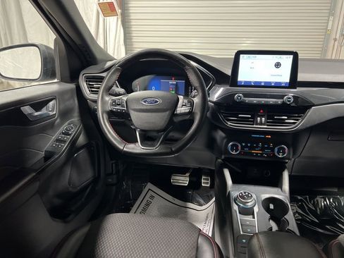 Used 2024 Ford Escape ST-Line image 16