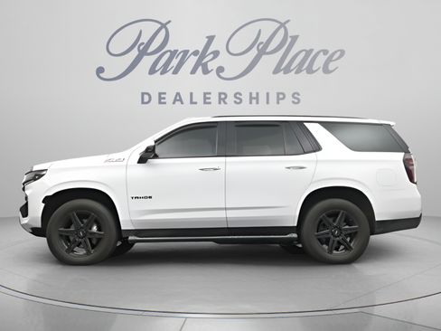 Used 2022 Chevrolet Tahoe Z71 w/ Luxury Package AWD/4WD image 3
