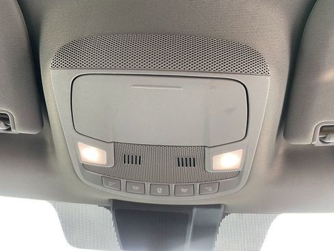 Used 2019 Ford F150 XLT image 32