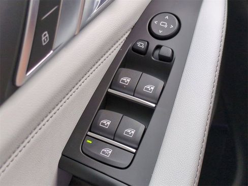 New 2026 BMW X5 xDrive50e w/ Executive Package image 23